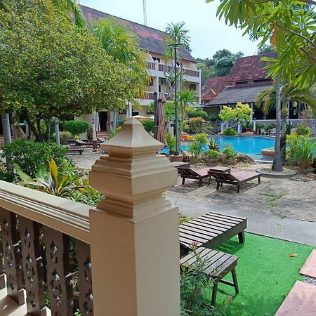 Ban Nam Mao Resort Nacsomtien Kültér fotó