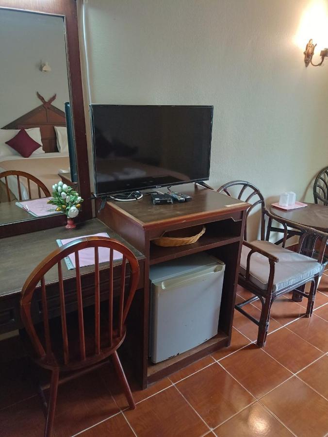 Ban Nam Mao Resort Nacsomtien Kültér fotó