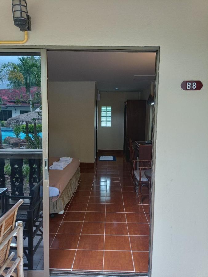Ban Nam Mao Resort Nacsomtien Kültér fotó