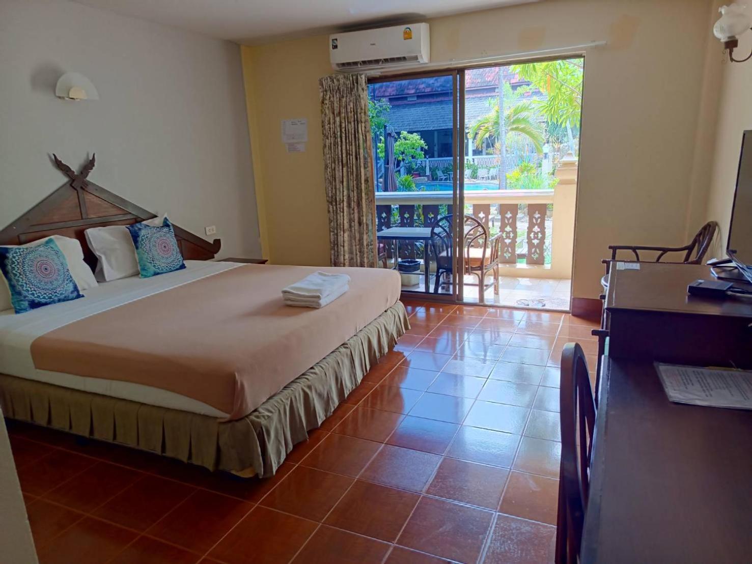 Ban Nam Mao Resort Nacsomtien Kültér fotó