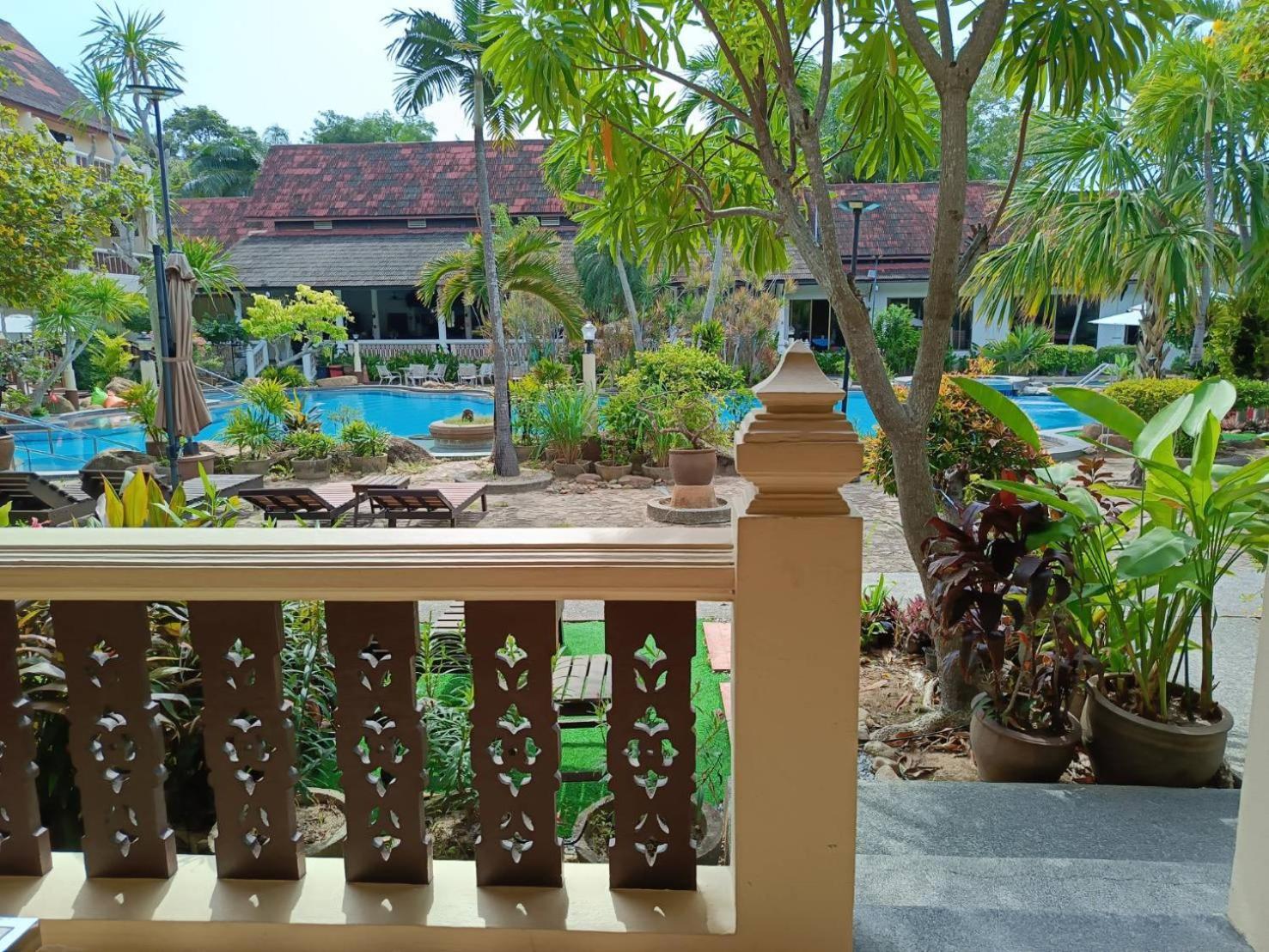 Ban Nam Mao Resort Nacsomtien Kültér fotó
